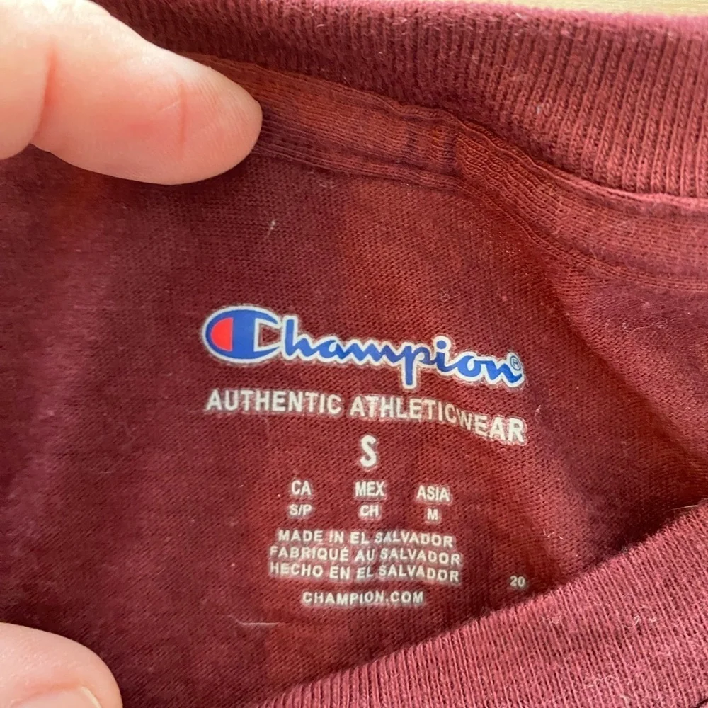 Champion Tee size Small (FZ) - Picture 7 of 9